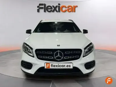 Usado Mercedes GLA220 177 CV (130 kW) 2019 Blanco SUV