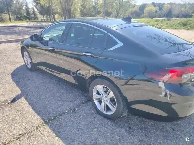 Usado Opel Insignia Excellence 136 CV (100 kW) 2017 Negro Berlina