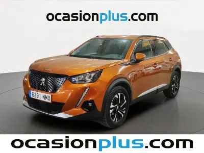 Usado Peugeot 2008 Allure 131 CV (96 kW) 2021 Naranja SUV