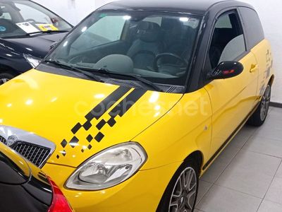 Amarillo Usado 2008 Lancia Ypsilon Utilitario | 4950 €