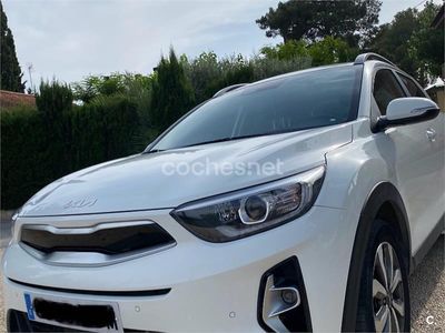 Usado Kia Stonic 120 CV (88 kW) 2021 Blanco SUV