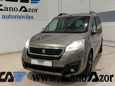 Usado Peugeot Partner Tepee Outdoor 100 CV (73 kW) 2017 Gris Monovolumen