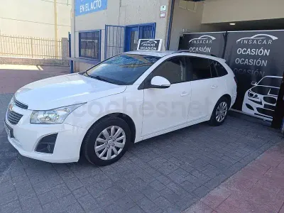 Usado Chevrolet Cruze LT 130 HP (95 kW) 2013 Branco Carrinha