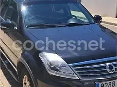 Usado SsangYong Rexton 178 CV (130 kW) 2017 Negro SUV