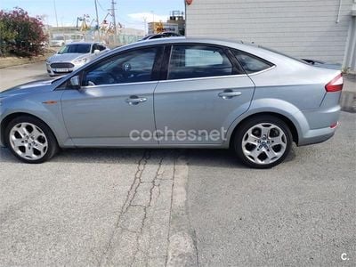 Usado Ford Mondeo Titanium 140 CV (102 kW) 2008 Gris / plata Berlina