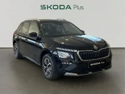 Usado Skoda Kamiq Selection 115 CV (84 kW) 2025 Negro SUV