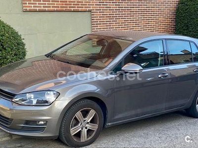 Usado VW Golf VII Advance 122 CV (89 kW) 2015 Gris / plata Familiar