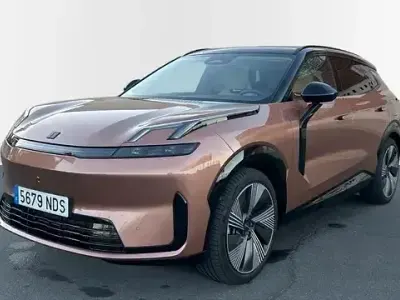 Usado Lynk & Co 08 350 CV (257 kW) 2025 Marrón SUV