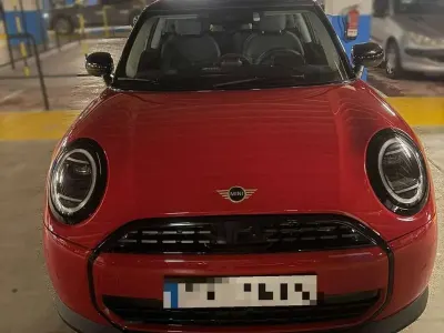 Usado Mini Cooper 156 CV (114 kW) 2024 Rojo Utilitario