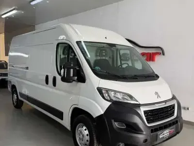 Usado Peugeot Boxer S 140 CV (102 kW) 2021 Blanco Van