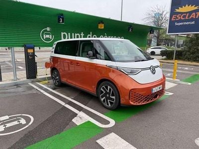 Usado VW ID. Buzz Edition 150 kW (204 CV) 2023 Naranja Monovolumen