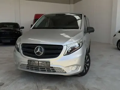 Usado Mercedes Vito 136 CV (100 kW) 2022 Gris Van