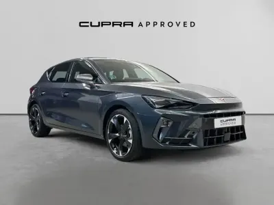 Usado Cupra Leon 150 CV (110 kW) 2025 Gris / plata Berlina