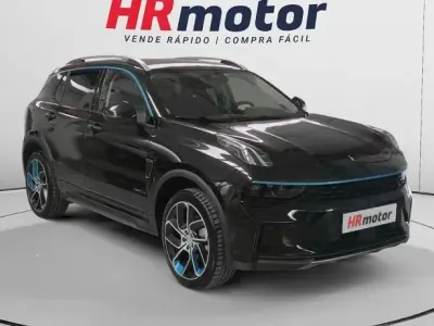 Begagnad Lynk & Co 01 261 HK (191 kW) 2022 SUV