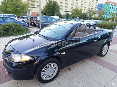 Usado Renault Mégane Cabriolet Privilege 135 CV (99 kW) 2007 Negro Descapotable