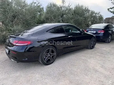 Usado Mercedes 300 245 CV (180 kW) 2019 Negro Coupe