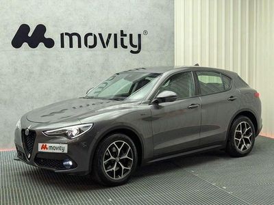 Usado Alfa Romeo Stelvio Sprint 190 CV (139 kW) 2022 Gris / plata SUV