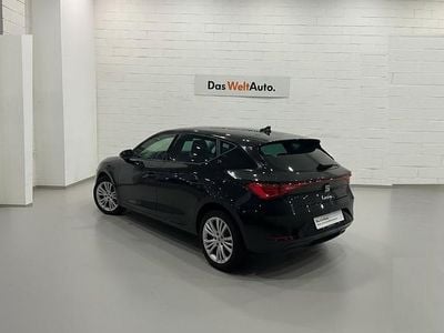 Negro Usado 2024 Seat Leon Style | 22.500 € (Buen precio)