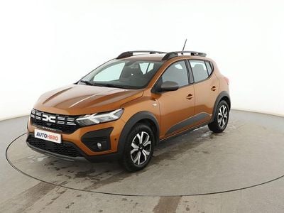 Naranja Usado 2023 Dacia Sandero Expression Berlina | 16.499 € (Precio justo)