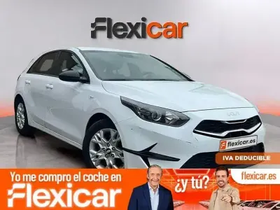 Usado Kia Ceed 100 CV (73 kW) 2021 Blanco Utilitario