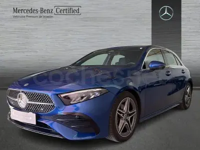 Usado Mercedes A180 136 CV (100 kW) 2025 Azul Berlina