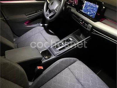 Usado VW Golf VIII Life 110 CV (80 kW) 2021 Blanco Berlina
