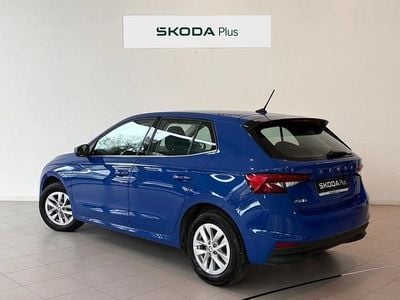 Usado Skoda Fabia Selection 95 CV (69 kW) 2024 Azul Utilitario