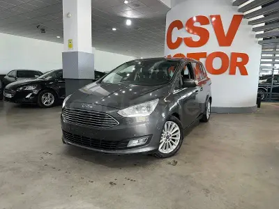 Usado Ford Grand C-Max Titanium 120 CV (88 kW) 2019 Gris / plata Monovolumen
