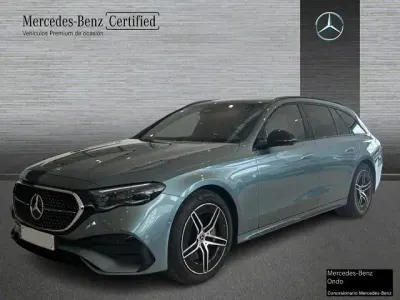 Usado Mercedes E300 313 CV (230 kW) 2025 Verde Familiar