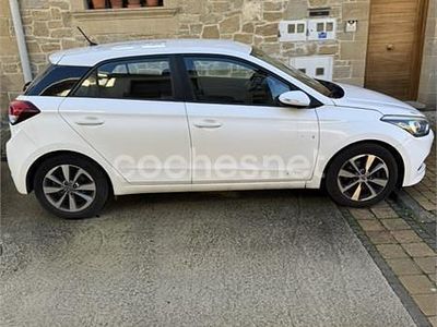 Blanco Usado 2017 Hyundai i20 Berlina | 10.500 € (Un poco caro)