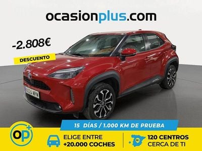 Usado Toyota Yaris Hybrid Active 116 CV (85 kW) 2024 Rojo Pickup/Camioneta