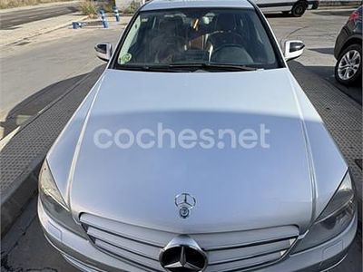 Usado Mercedes C220 Avantgarde 150 CV (110 kW) 2008 Gris / plata Berlina