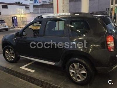 Usado Dacia Duster Lauréate 125 CV (91 kW) 2016 Negro SUV