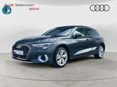 Usado Audi A3 e-tron Advanced Plus 204 CV (150 kW) 2024 Gris Utilitario