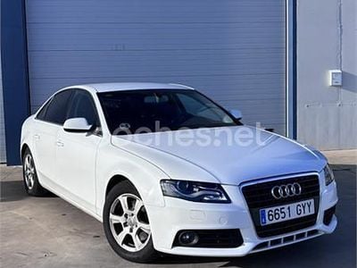 Usado Audi A4 136 CV (100 kW) 2010 Blanco Berlina