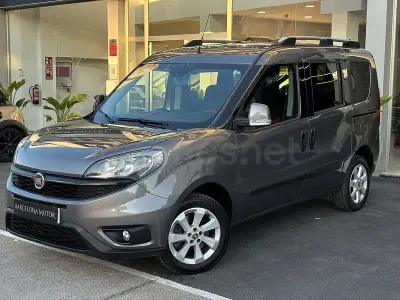 Usado Fiat Doblò Easy 120 CV (88 kW) 2017 Gris / plata Monovolumen
