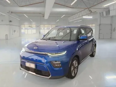 Usado Kia Soul EV 150 kW (204 CV) 2021 Azul SUV