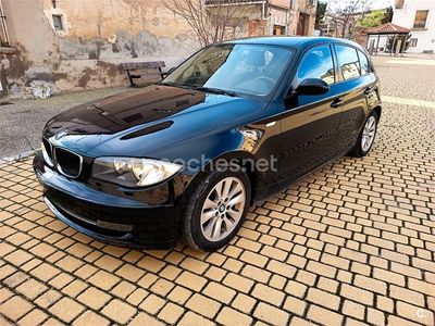 Usado BMW 118 122 CV (89 kW) 2007 Negro Utilitario