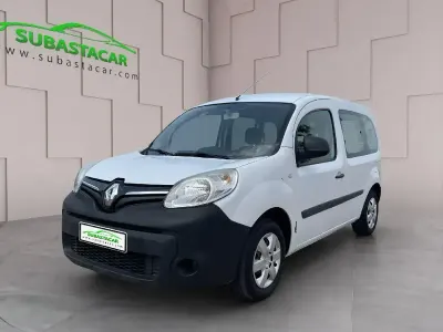 Usado Renault Kangoo 75 CV (55 kW) 2018 Blanco Monovolumen