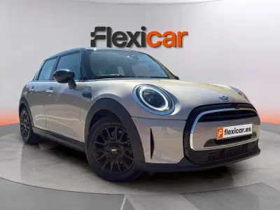 Usado Mini Cooper 136 CV (100 kW) 2024 Gris Utilitario