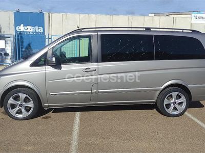 Usado Mercedes Viano 150 CV (110 kW) 2010 Beige Monovolumen