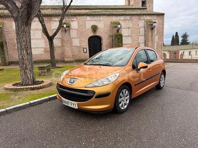 Usado Peugeot 207 70 CV (51 kW) 2007 Blanco Berlina