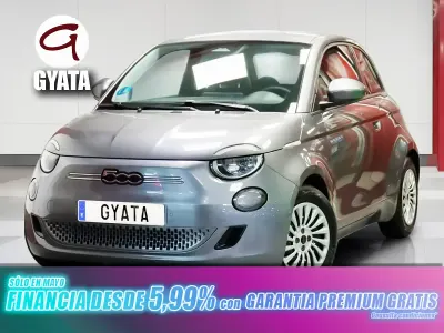 Begagnad Fiat 500e Icon 86 kW (118 HK) 2023 Grå Halvkombi