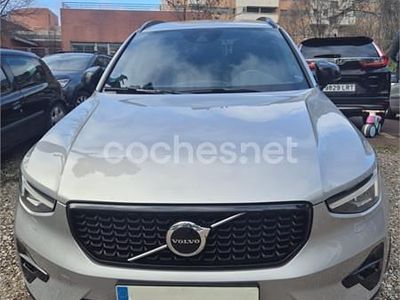 Usado Volvo XC40 Plus 262 CV (192 kW) 2023 Gris / plata SUV