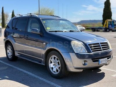 Usado Ssangyong (KGM) Rexton 165 CV (121 kW) 2006 Gris / plata SUV