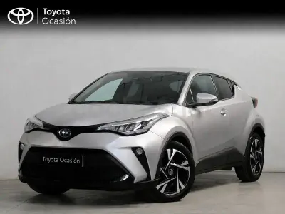 Usado Toyota C-HR Advance 122 CV (89 kW) 2023 Gris / plata SUV