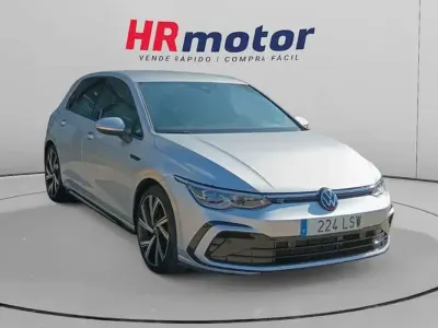 Usado VW Golf VII R-line 150 CV (110 kW) 2021 Gris Utilitario