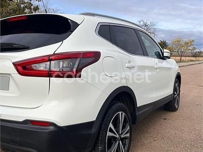 Begagnad Nissan Qashqai Tekna 115 HK (84 kW) 2019 Vit SUV