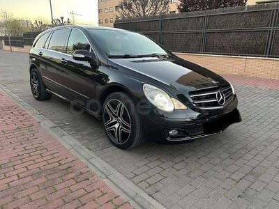 Käytetty Mercedes R320