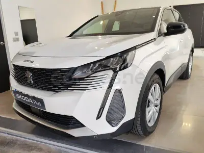 Usado Peugeot 3008 Active 130 CV (95 kW) 2022 Blanco SUV